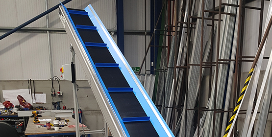 COB140 Inclined Conveyor