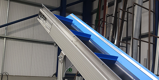 COB140 Inclined Conveyor